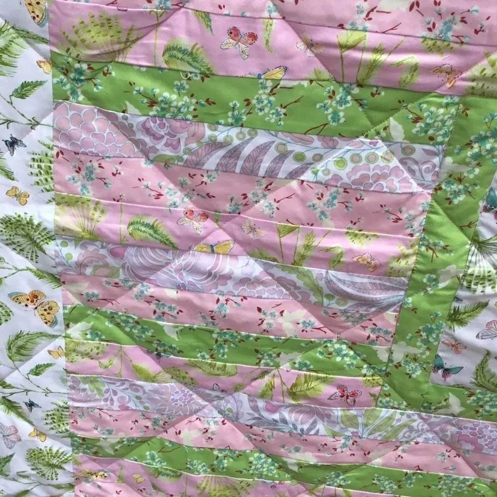 NWT Botanical Beauty Hand Crafted Quilt